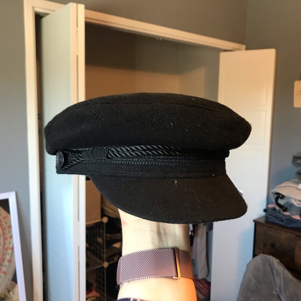 Boat house boat hat